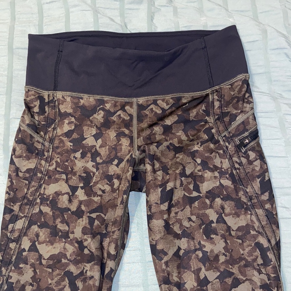 Cropped lulu leggings